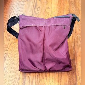 Tahari Burgundy Cosmetic Bag